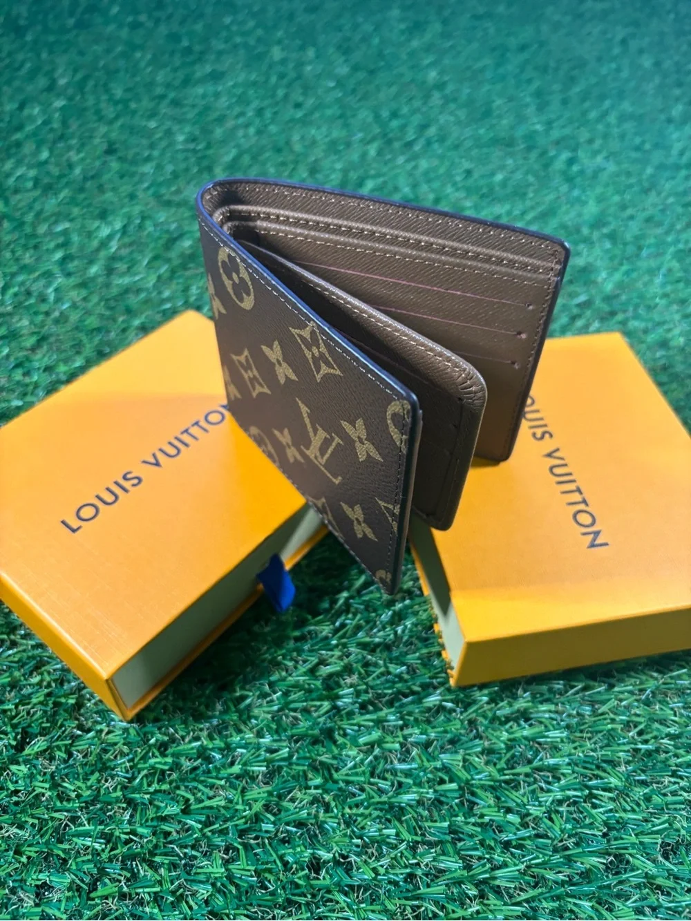 Louis Vuitton Brown Textured Leather Men's Card & Key Holder